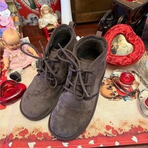 Cozy Brown Lace-Up Boots